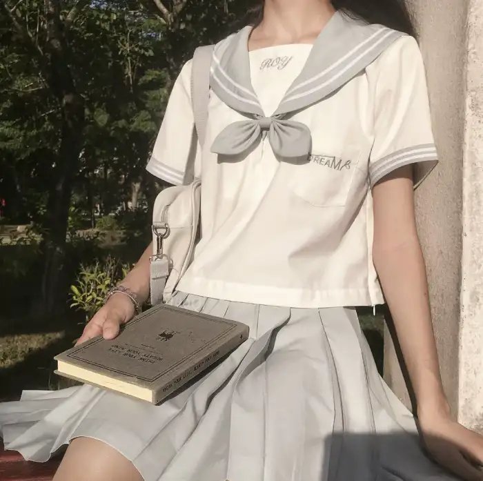 不完美逃脱海报